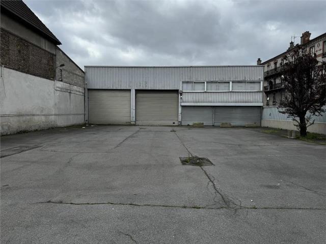 Local Commercial location à Saint-Denis, Aubervilliers