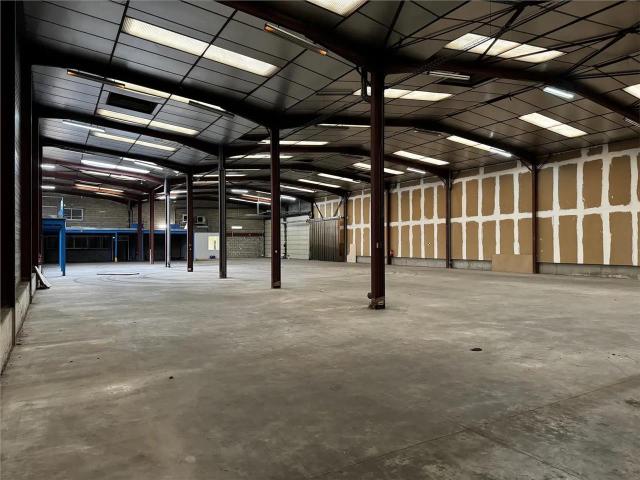 Local Commercial location à Saint-Denis, Aubervilliers