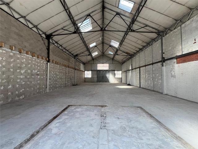 Local Commercial location à Saint-Denis, Aubervilliers