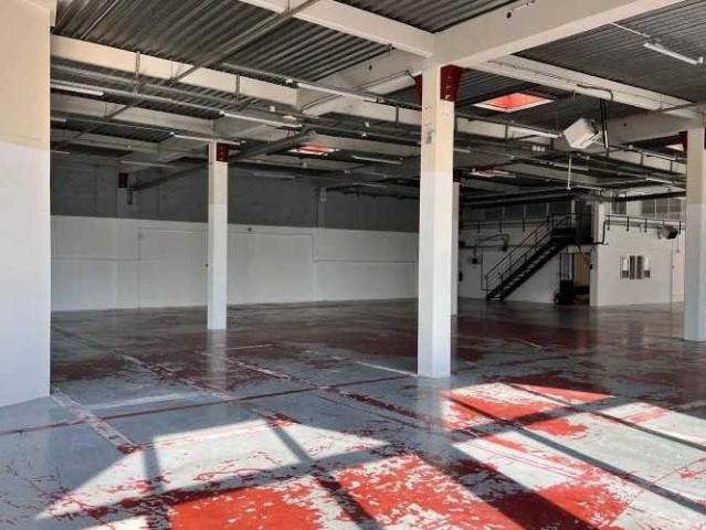 Local Commercial location à Saint-Denis, Aubervilliers