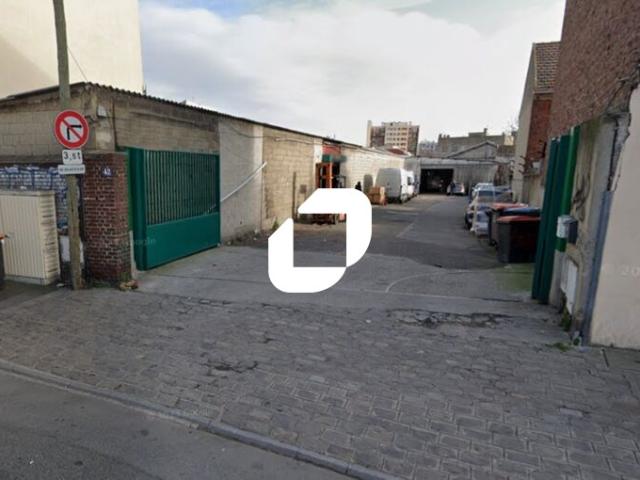 Local Commercial location à Saint-Denis, Aubervilliers
