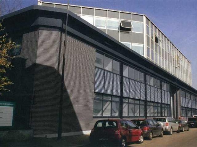 Local Commercial location à Saint-Denis, Aubervilliers