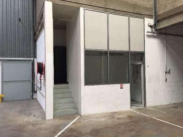 Local Commercial location à Le Raincy, Aulnay-sous-bois