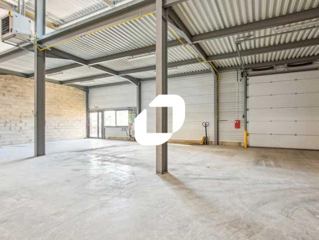 Local Commercial location à Le Raincy, Aulnay-sous-bois