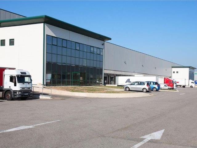 Local Commercial location à Istres, Miramas