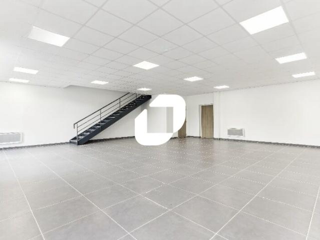 Local Commercial location à Torcy, Bailly-romainvilliers