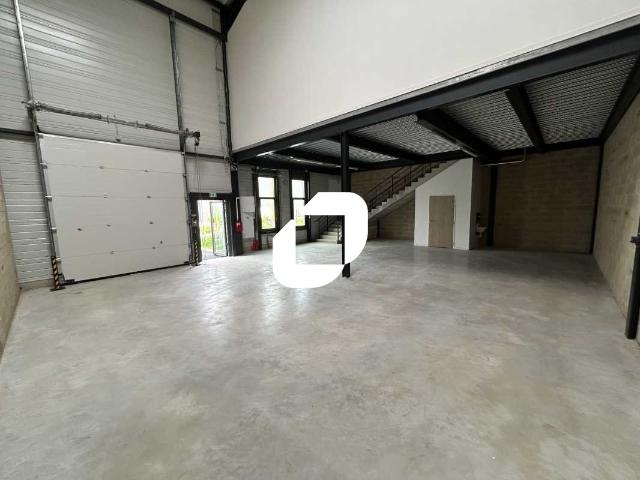 Local Commercial location à Torcy, Bailly-romainvilliers