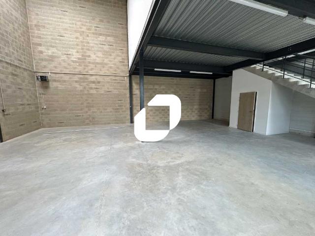 Local Commercial location à Torcy, Bailly-romainvilliers
