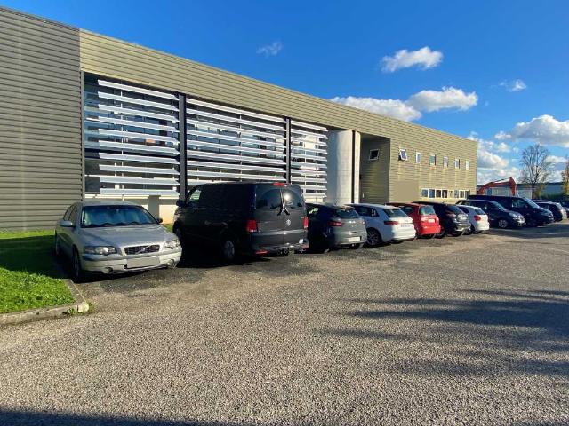 Local Commercial location à Bordeaux, Blanquefort