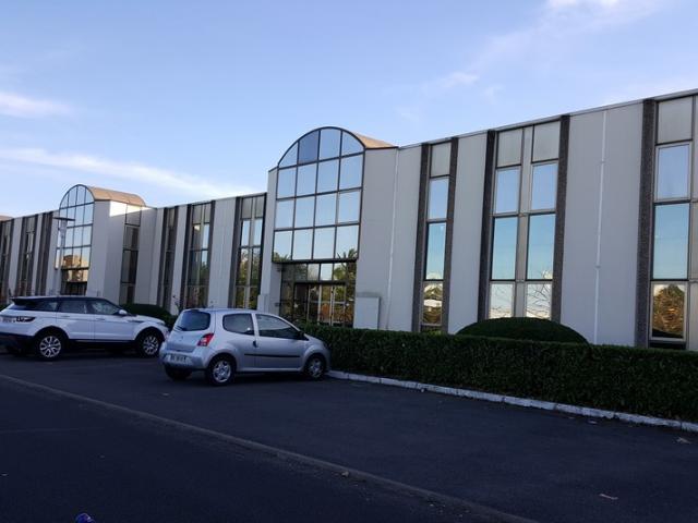 Local Commercial location à ZA des Petits Carreaux, Bonneuil-sur-Marne