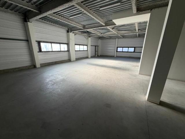 Local Commercial location à Valence, Bourg-lès-valence