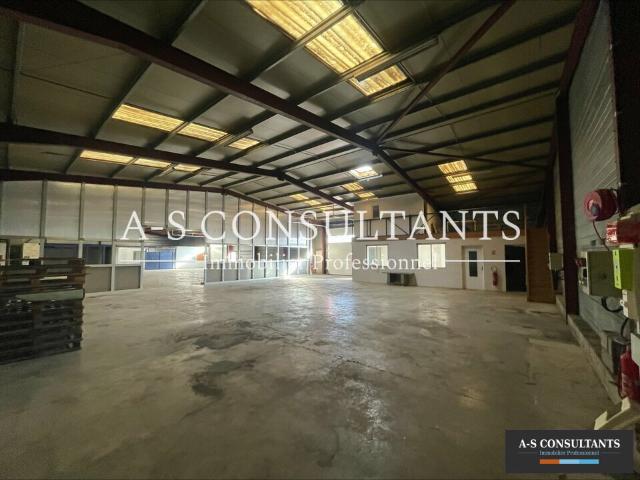 Local Commercial location à Bourg-lès-valence