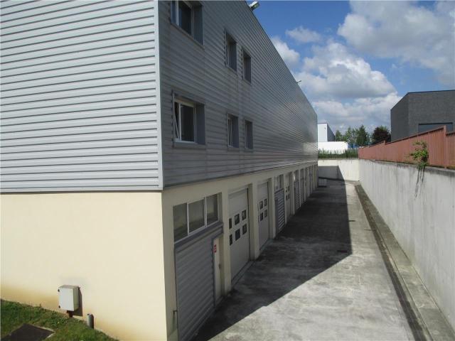 Local Commercial location à Torcy, Brie-comte-robert