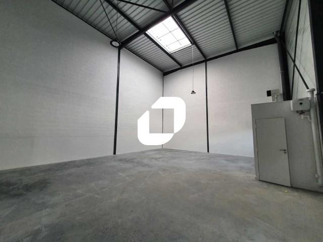 Local Commercial location à Torcy, Bussy-saint-georges