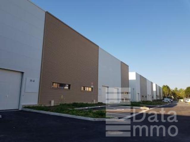 Local Commercial location à Torcy, Bussy-saint-georges