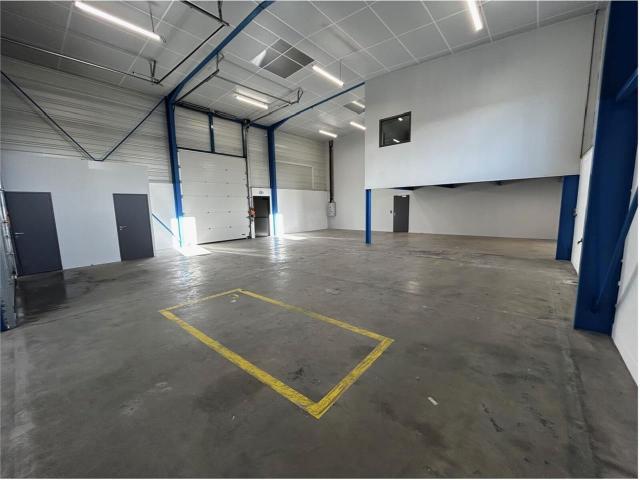 Local Commercial location à Zone industrielle Nantes-Carquefou, Carquefou