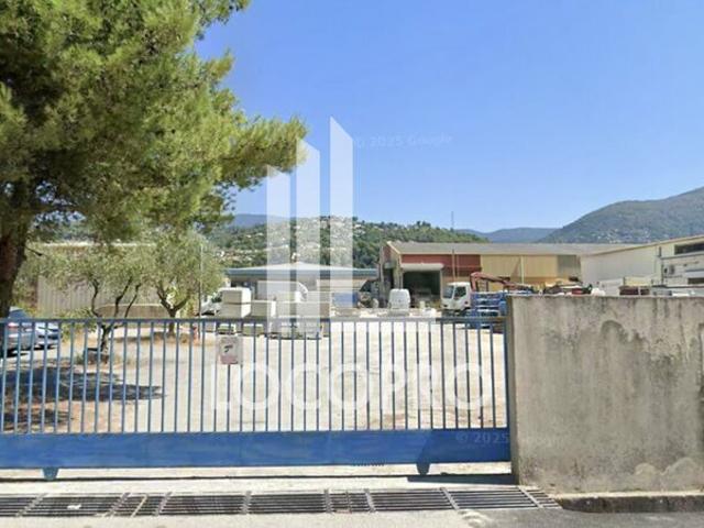 Local Commercial location à Grasse, Le Broc
