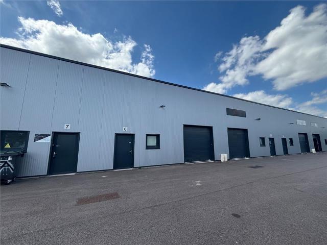 Local Commercial location à Rouen, Caudebec-lès-elbeuf