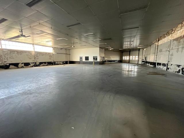 Local Commercial location à Bordeaux, Cenon