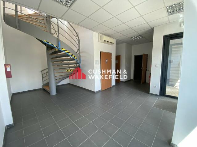 Local Commercial location à Toulouse, Colomiers