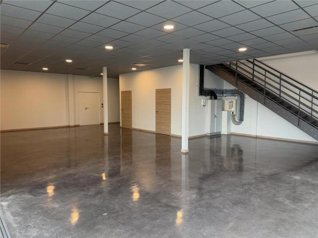 Local Commercial location à Toulouse, Colomiers
