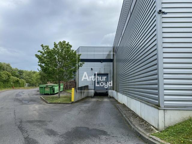 Local Commercial location à Melun, Combs-la-ville
