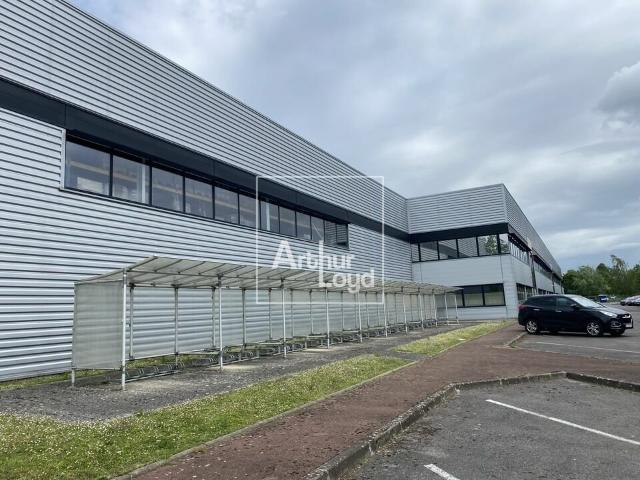 Local Commercial location à Melun, Combs-la-ville