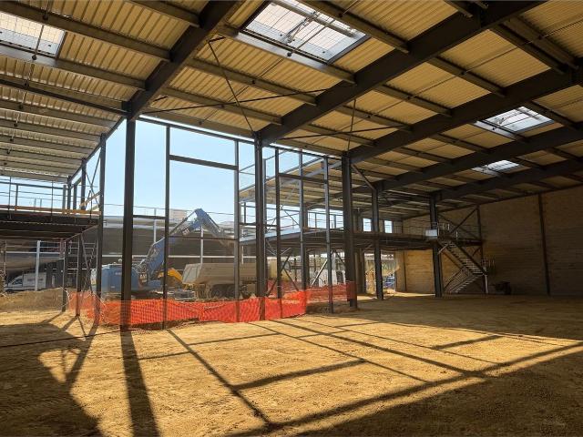 Local Commercial location à Torcy, Croissy-beaubourg