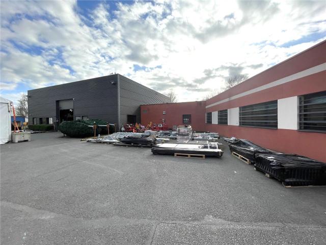 Local Commercial location à Douai, Cuincy
