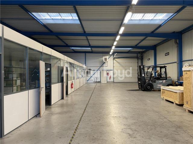 Local Commercial location à Douai, Cuincy