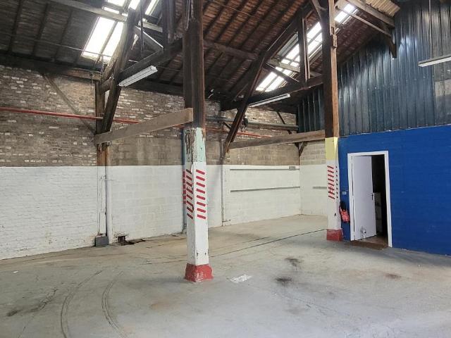 Local Commercial location à Rouen, Darnétal