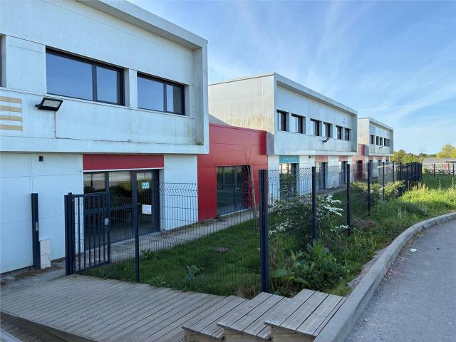 Local Commercial location à Saint-Nazaire, Donges