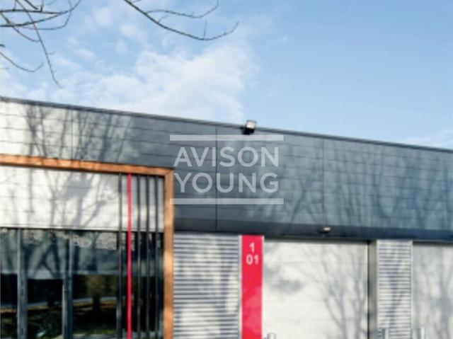 Local Commercial location à Pontoise, Eragny