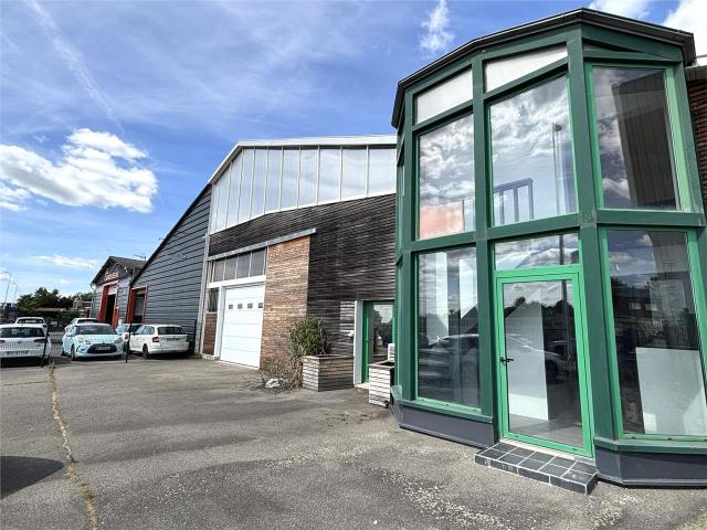 Local Commercial location à Toulouse, Fenouillet