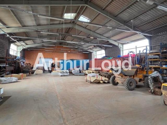 Local Commercial location à Caen, Feuguerolles-bully
