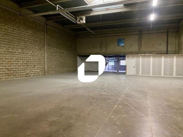 Local Commercial location à Nanterre, Gennevilliers