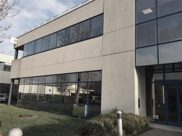 Local Commercial location à Nanterre, Gennevilliers