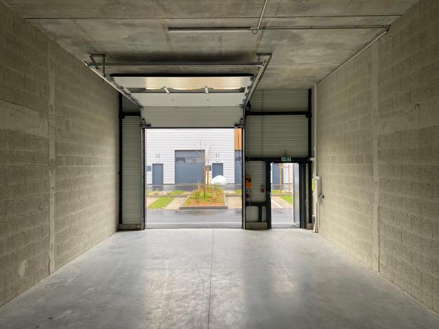 Local Commercial location à Bordeaux, Gradignan