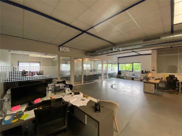 Local Commercial location à Évry, Grigny