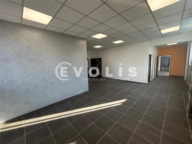 Local Commercial location à Palaiseau, Guibeville