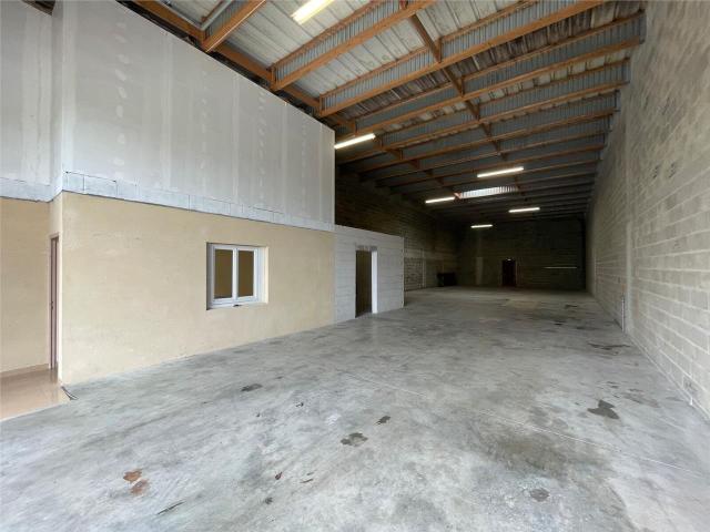 Local Commercial location à Évreux, Guichainville