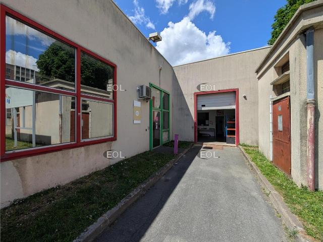 Local Commercial location à L'Haÿ-les-Roses, Ivry-sur-seine