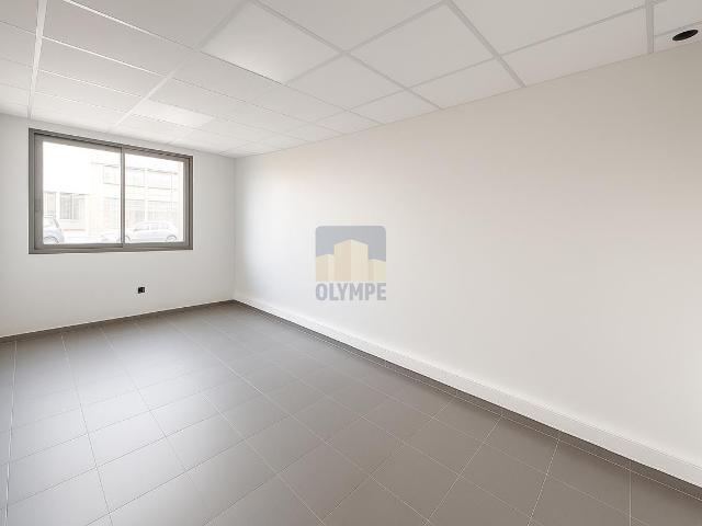 Local Commercial location à Nantes, La Chapelle-sur-erdre