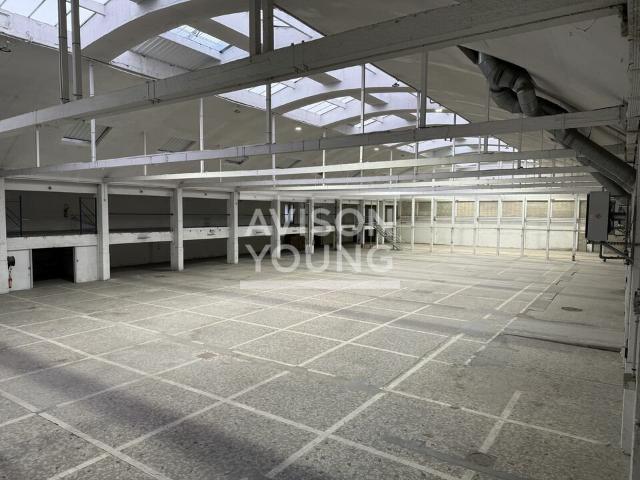 Local Commercial location à Saint-Denis, La Courneuve