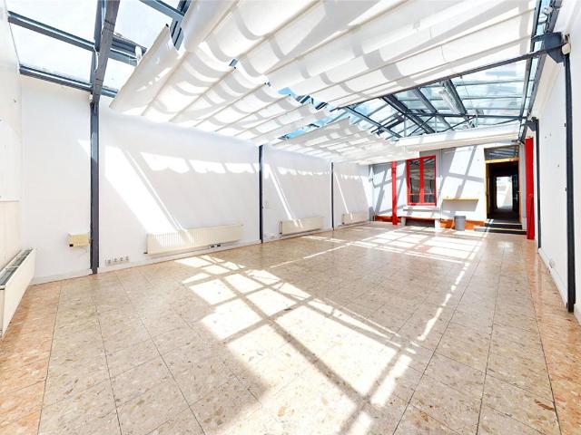 Local Commercial location à Nanterre, La Garenne-colombes