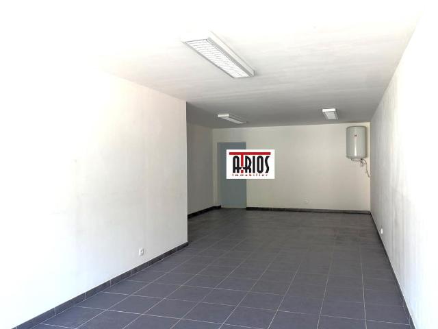 Local Commercial location à Arrondissement de Toulon, La Londe-les-maures