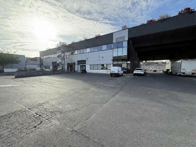 Local Commercial location à Le Landy, Saint-Denis
