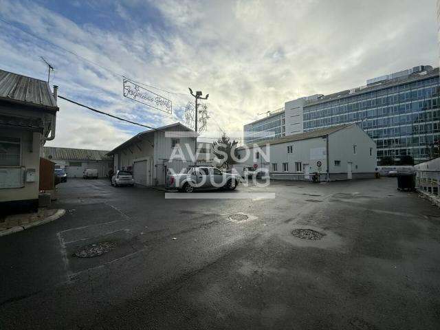 Local Commercial location à Saint-Denis, Saint-denis