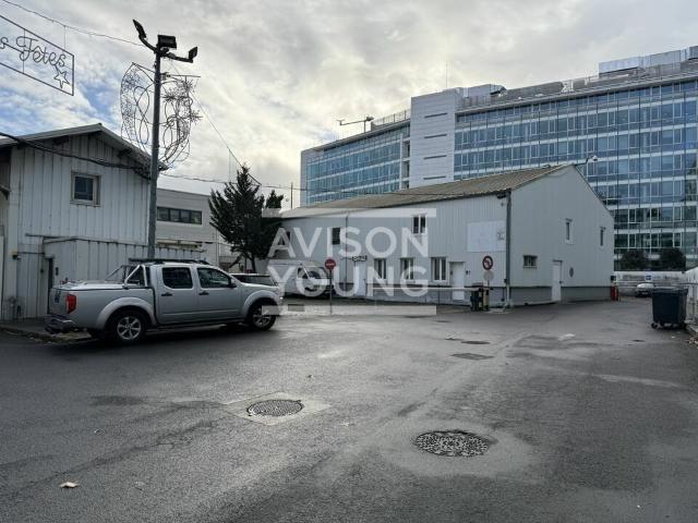 Local Commercial location à Saint-Denis, Saint-denis