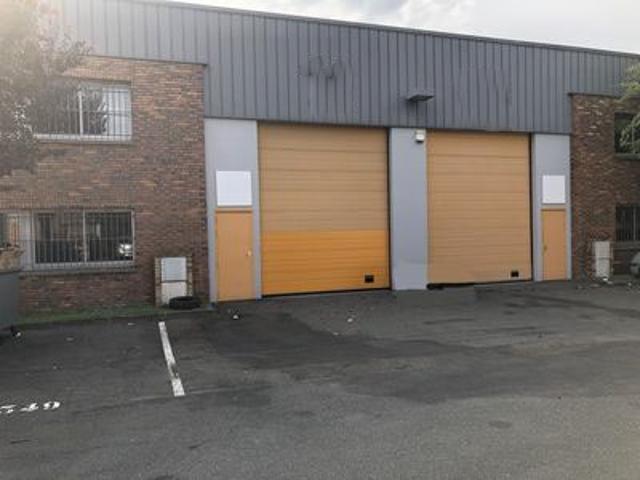 Local Commercial location à Le Raincy, Le Bourget